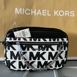 Michael Kors Jet set crossbody